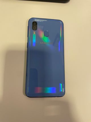 Samsung Galaxy A40 Azul- Impecable