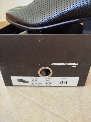 Zapatos negros novio