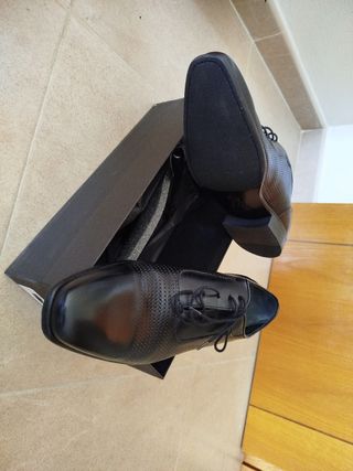 Zapatos negros novio