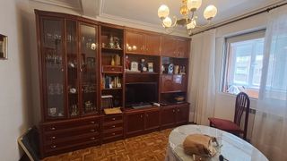 Mueble salón madera - Vitrina
