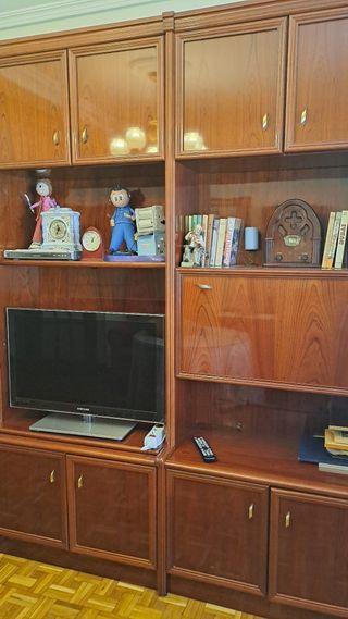 Mueble salón madera - Vitrina