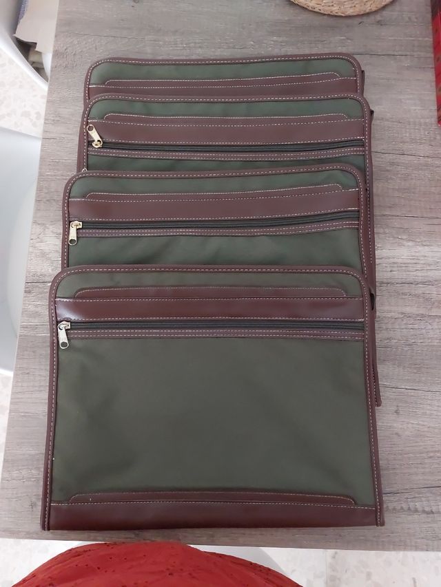 4 Carteras Portadocumentos