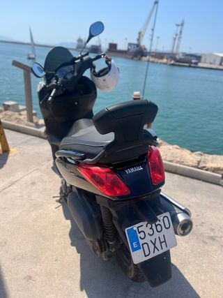 Yamaha Xmax 125 - Scooter
