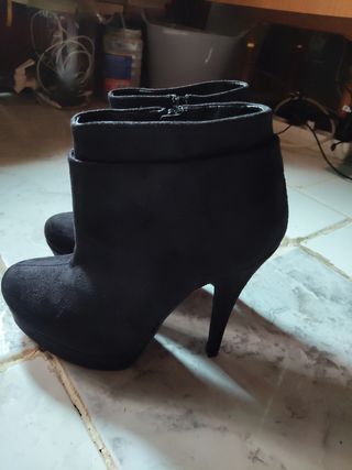 Botines negros Marypaz -talla 37