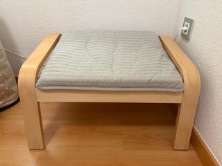 Reposapiés POÄNG Ikea
