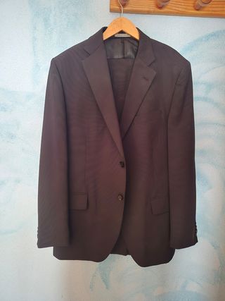 Traje negro hombre - elegante