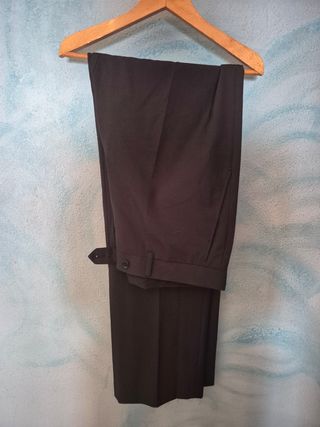 Traje negro hombre - elegante