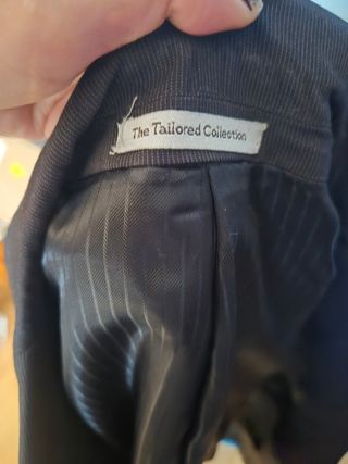 Traje negro hombre - elegante