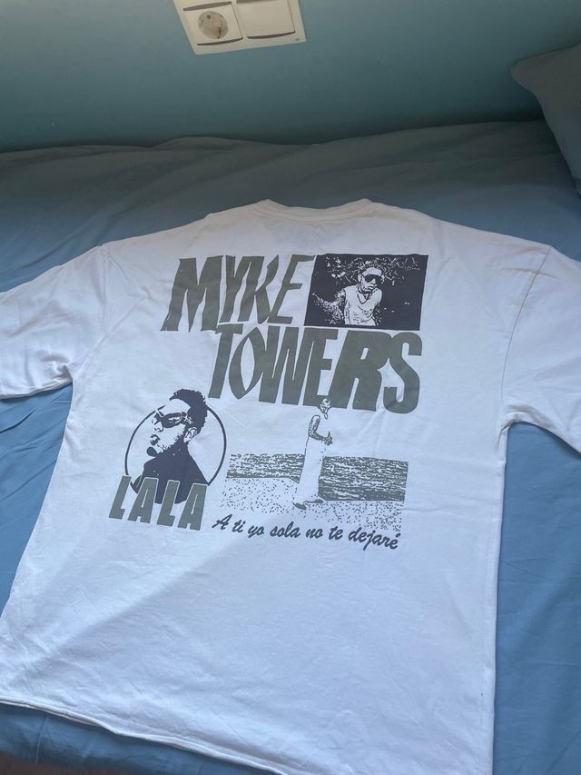 Camiseta Myke Towers Pull&Bear