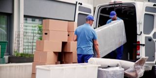Portes y mudanzas económicos