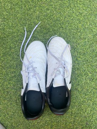 Botas fútbol NIKE PHANTOM blancas
TALLA: 45