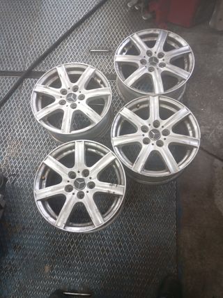4 Llantas Mercedes Clase A