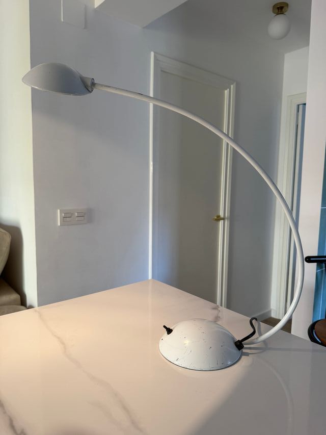 Lámpara flexo vintage blanca