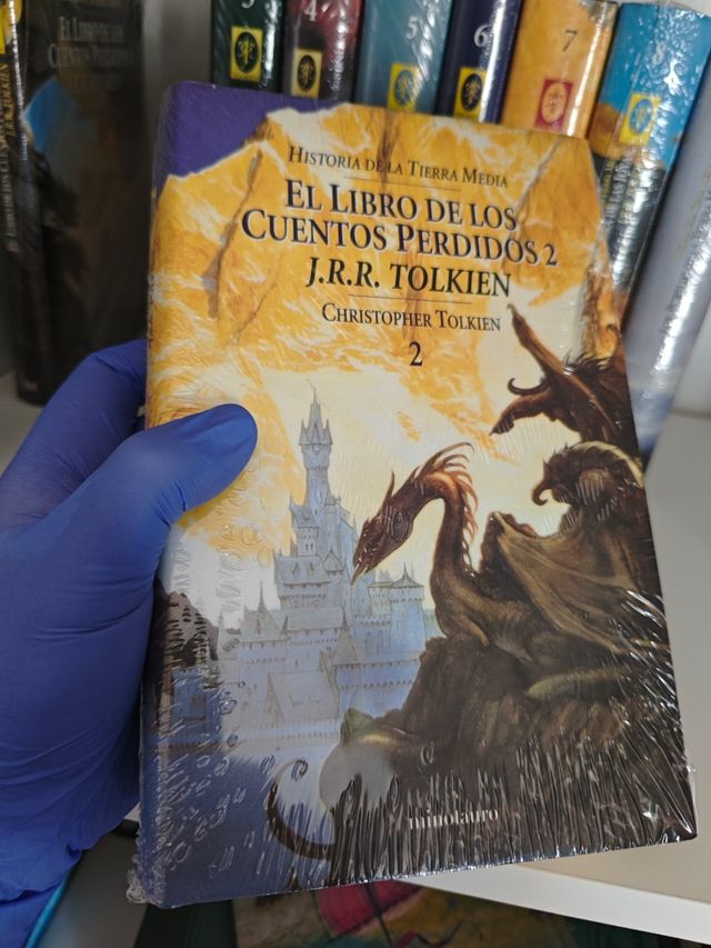 COLECCIÓN HISTORIA DE LA TIERRA MEDIA PRECINTADA