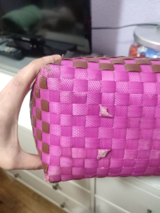 Capazo, bolso, playero rosa y multicolor