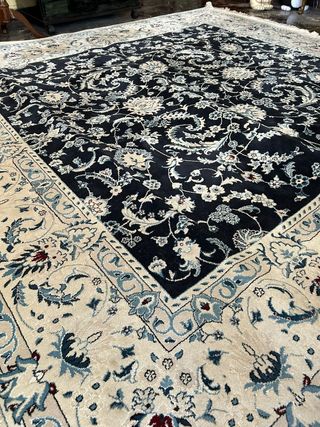 Tappeto lana blu e beige orientale 