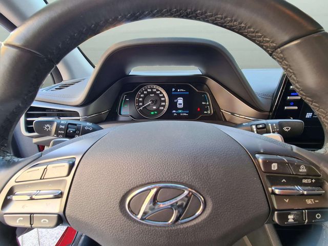 Hyundai IONIQ 1.6 GDI PHEV autom. híbrido ench.  