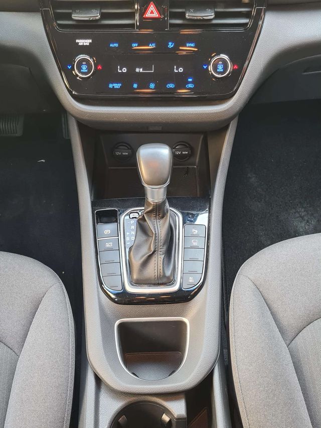 Hyundai IONIQ 1.6 GDI PHEV autom. híbrido ench.  