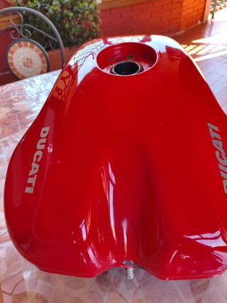 Serbatoio Ducati 748/916/996/998