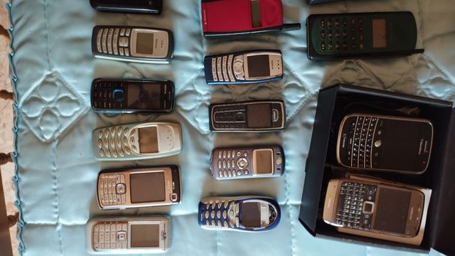 Teléfonos móviles antiguos