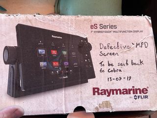 despiece de Raymarine eS Series 7" GPS Sonda