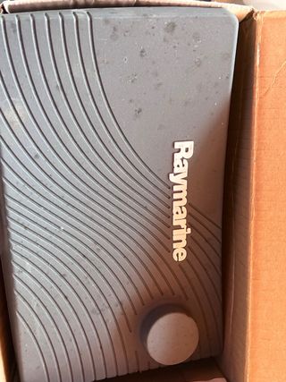 despiece de Raymarine eS Series 7" GPS Sonda