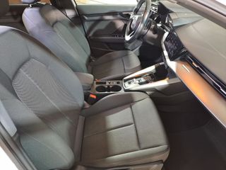 Audi A3 30 TFSI STRONIC 