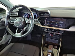 Audi A3 30 TFSI STRONIC 