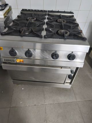 Cocina Zanussi 6 fuegos