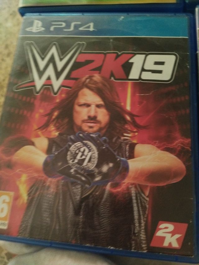 6 Juegos PS4 Variados Ww2k19 vendido y el fifa16