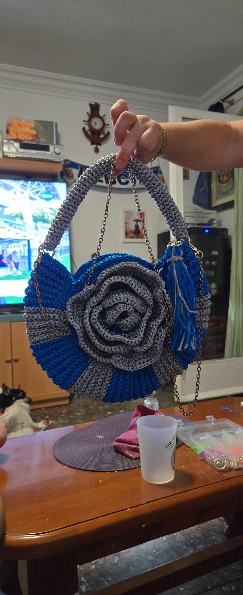 Bolsos de mujer tejidos a mano