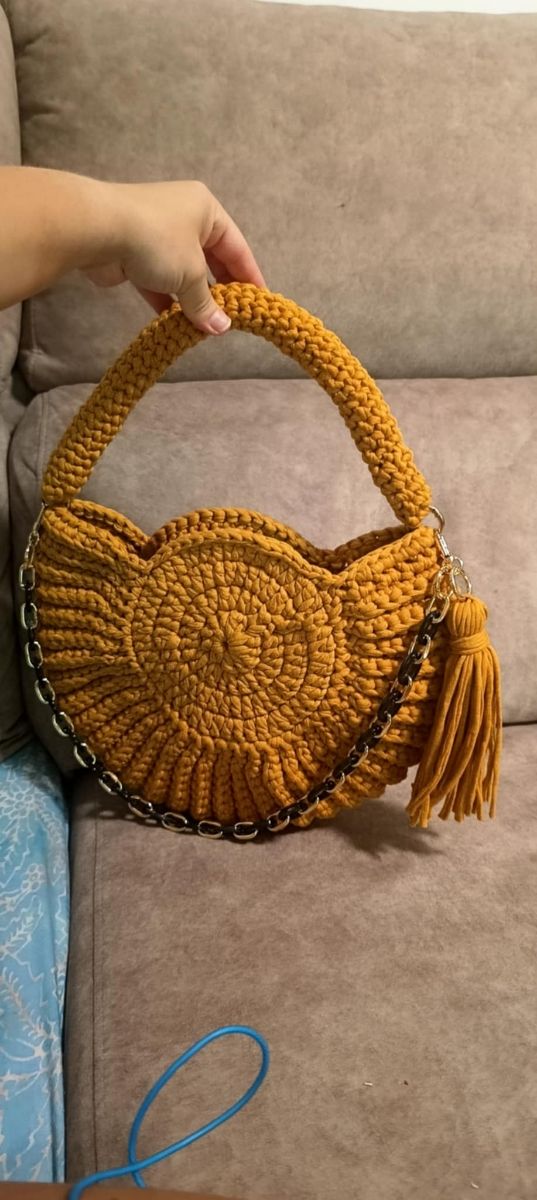 Bolsos de mujer tejidos a mano