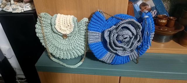 Bolsos de mujer tejidos a mano