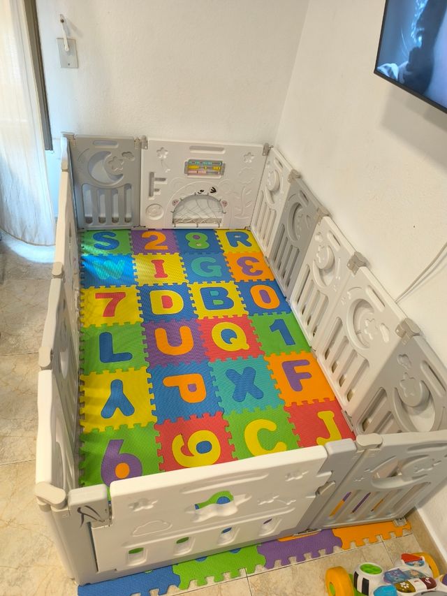 Parque infantil plegable + alfombra