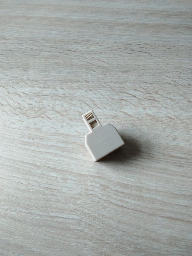 Boquilla de doble conector para telefóno fijo