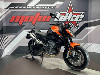 KTM 890 Duke - Naranja/Negro