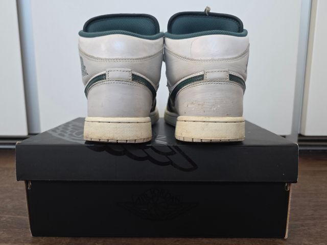 Nike Air Jordan Mid SE size 40