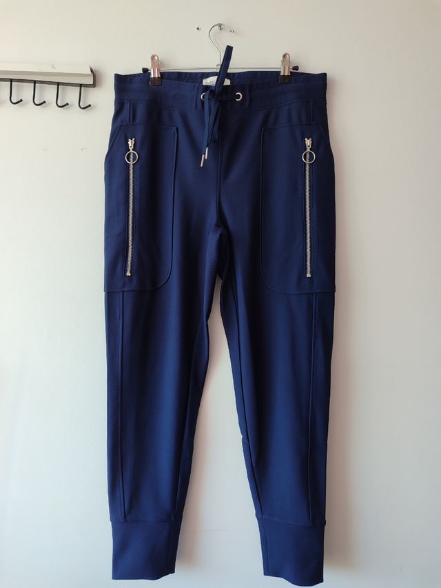 Pantalones azul marino multifuncional