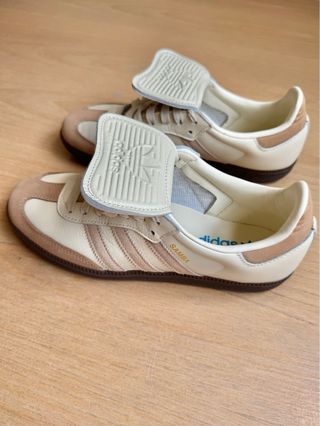 Zapatillas Adidas - Beige/Marrón