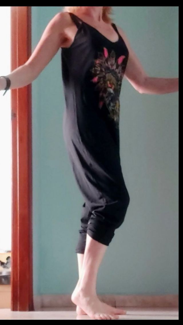 Mono negro T36-38. En perfecto estado