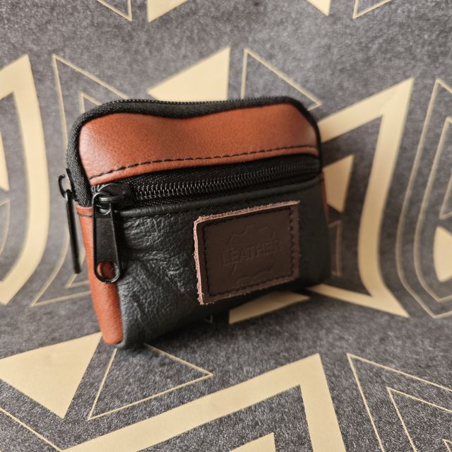 Monedero de piel marrón-negro