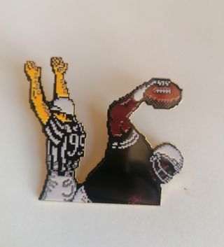 Pin Chapa NFL Retro Pixel