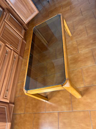Mesa centro cristal madera