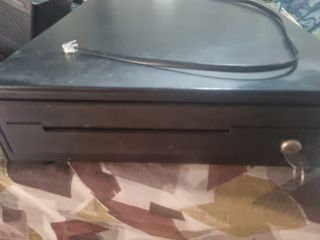 Cajón portamonedas e impresoras