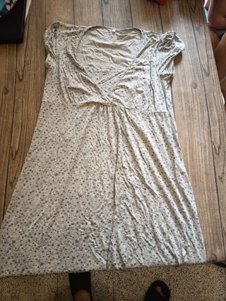 Camisón gris premamá