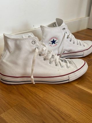 Converse Chuck Taylor All Star.