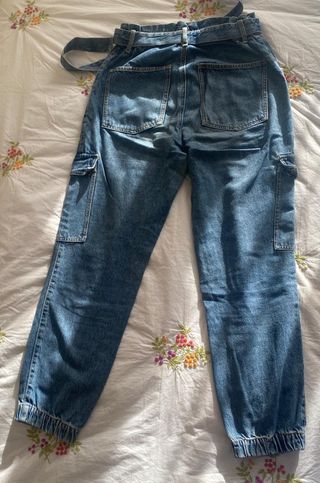 Pantalones cargo Bershka -talla S