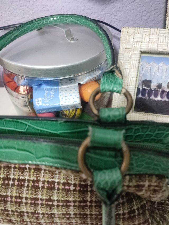 Bolso vintage verde y beige cocodrilo pantalon