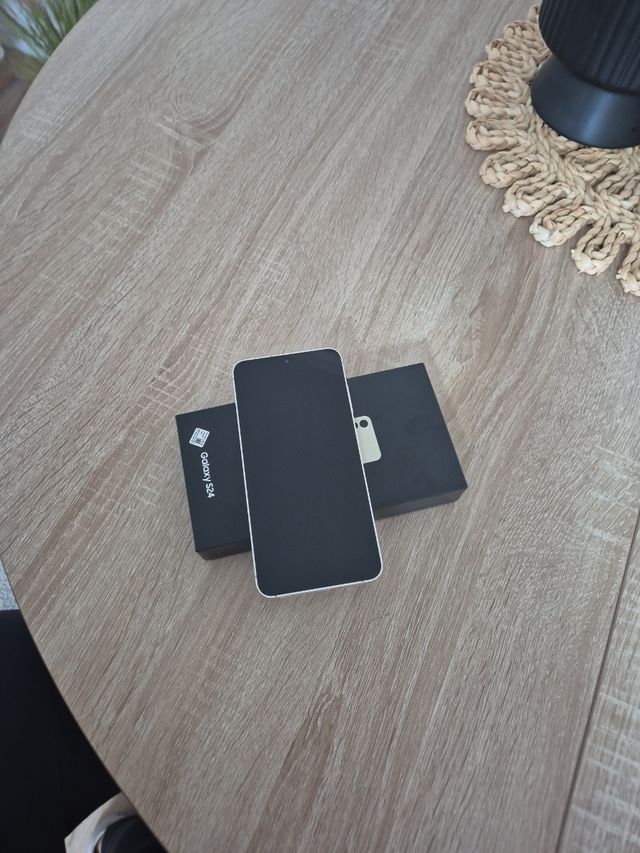 SAMSUNG Galaxy S24 256GB Beige