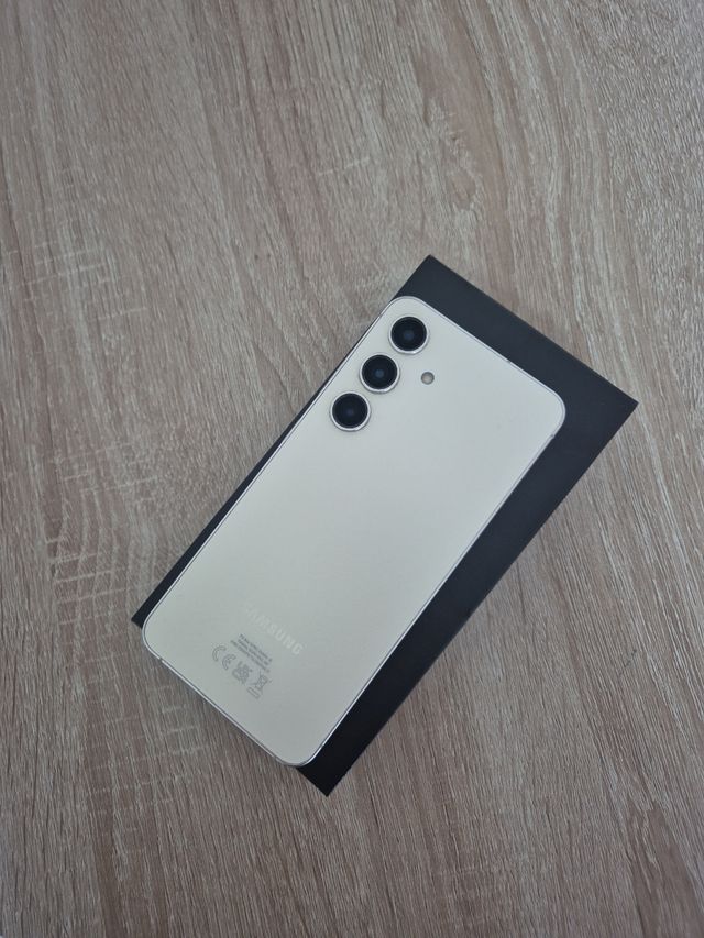 SAMSUNG Galaxy S24 256GB Beige